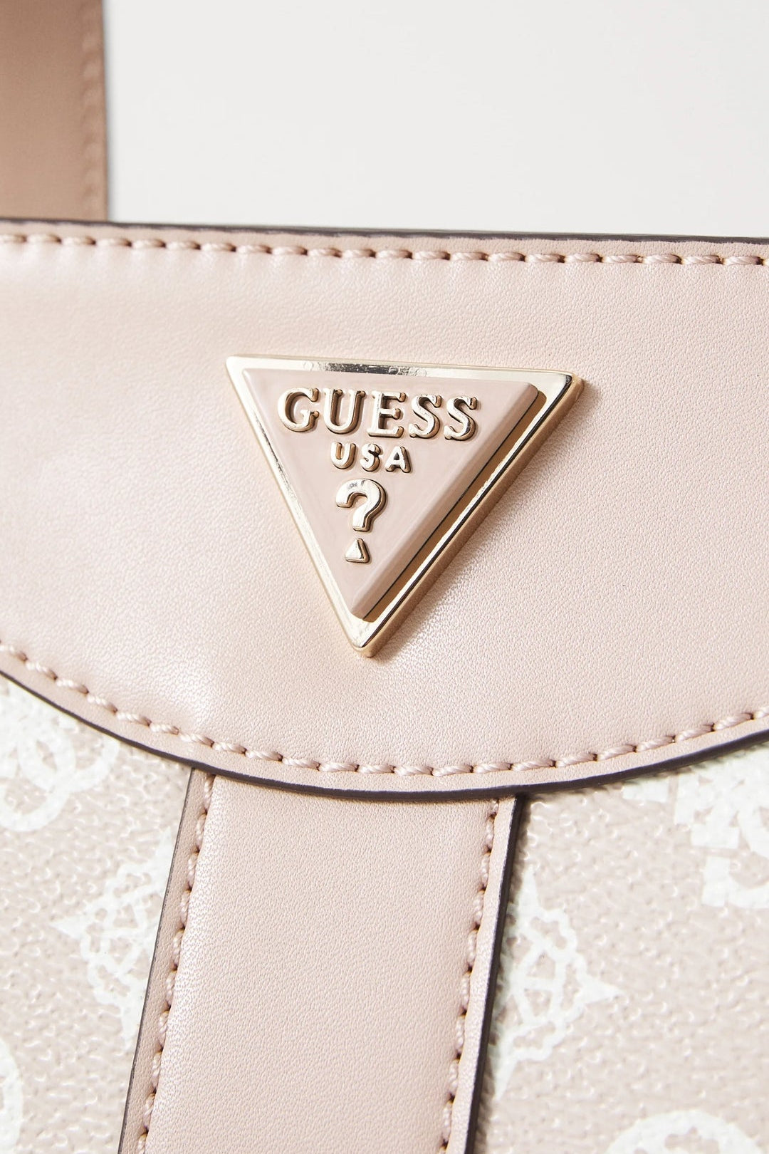 BOLSO GUESS LOGO SAND SILVANA