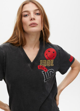 CAMISETA OVERSIZE PARCHES LC